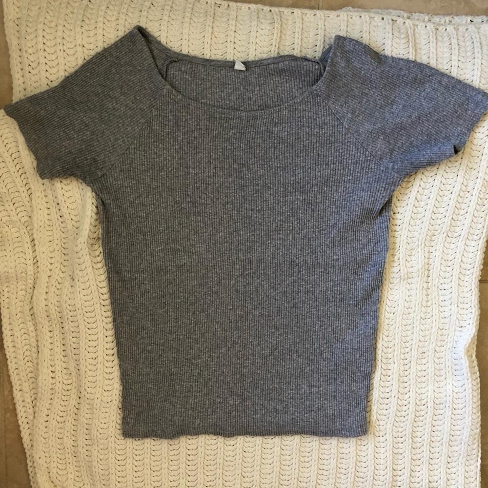 Uniqlo Soft Crop Top